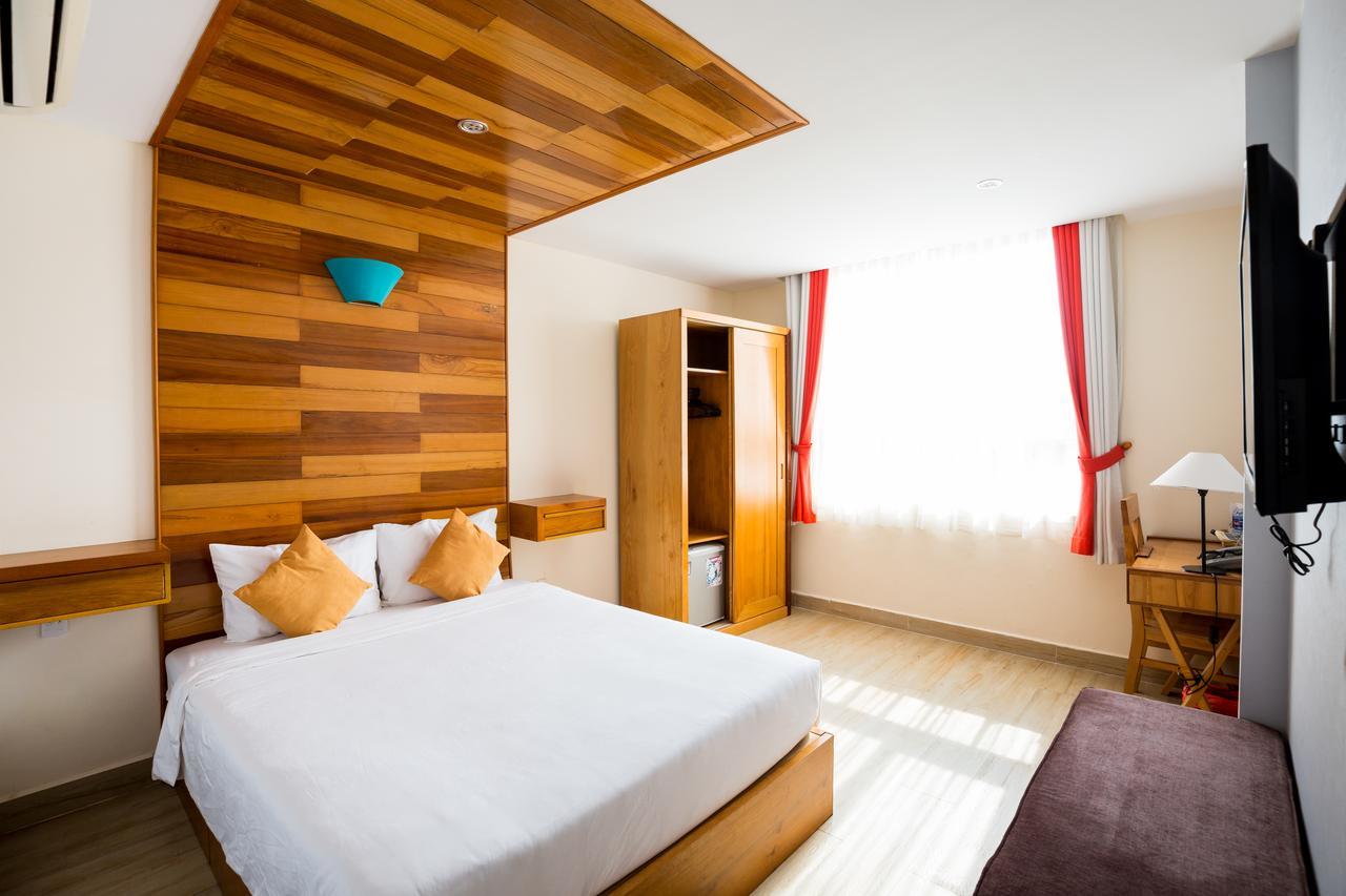 Gia Huy Hotel Duong Dong Exterior foto