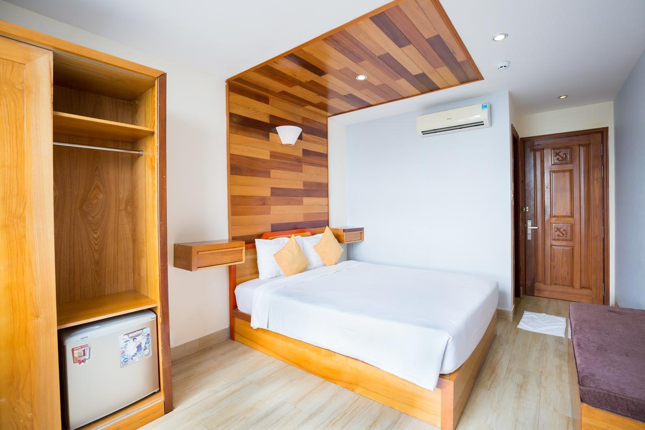 Gia Huy Hotel Duong Dong Exterior foto