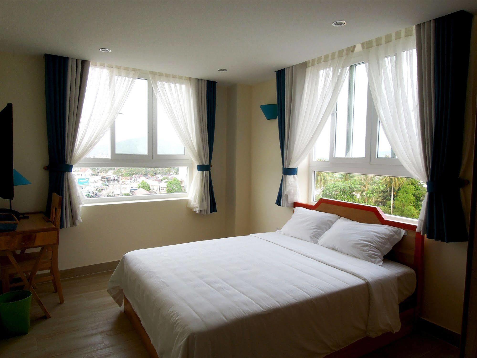 Gia Huy Hotel Duong Dong Exterior foto