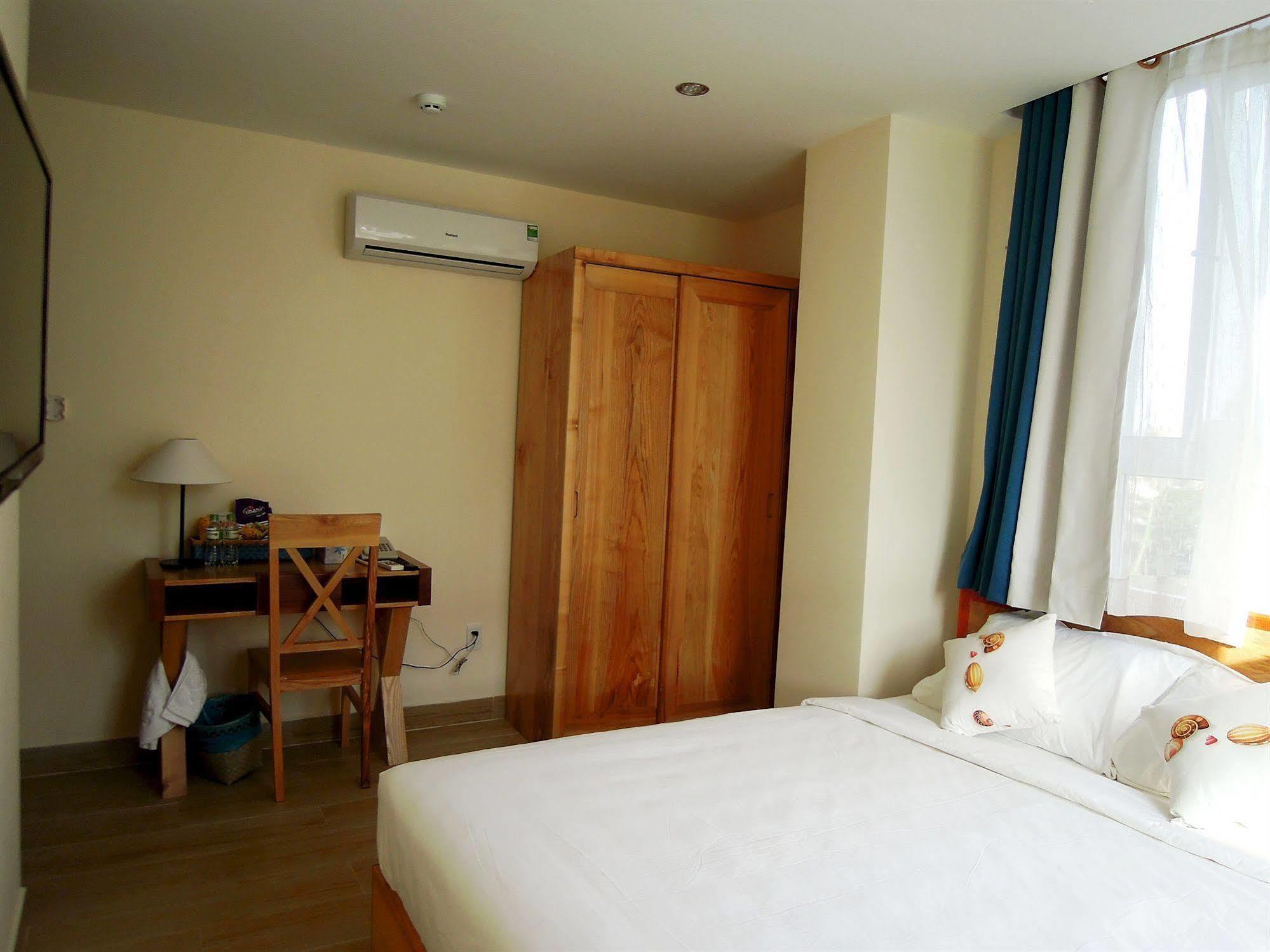 Gia Huy Hotel Duong Dong Exterior foto